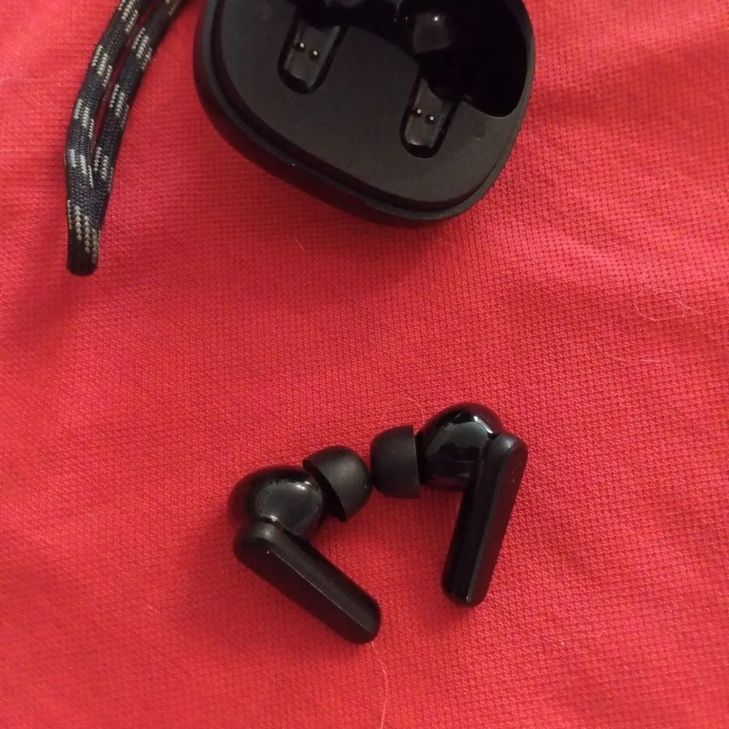 ایرپادR50i|لوازم جانبی موبایل و تبلت|مشهد, هفت تیر (حافظ)|دیوار