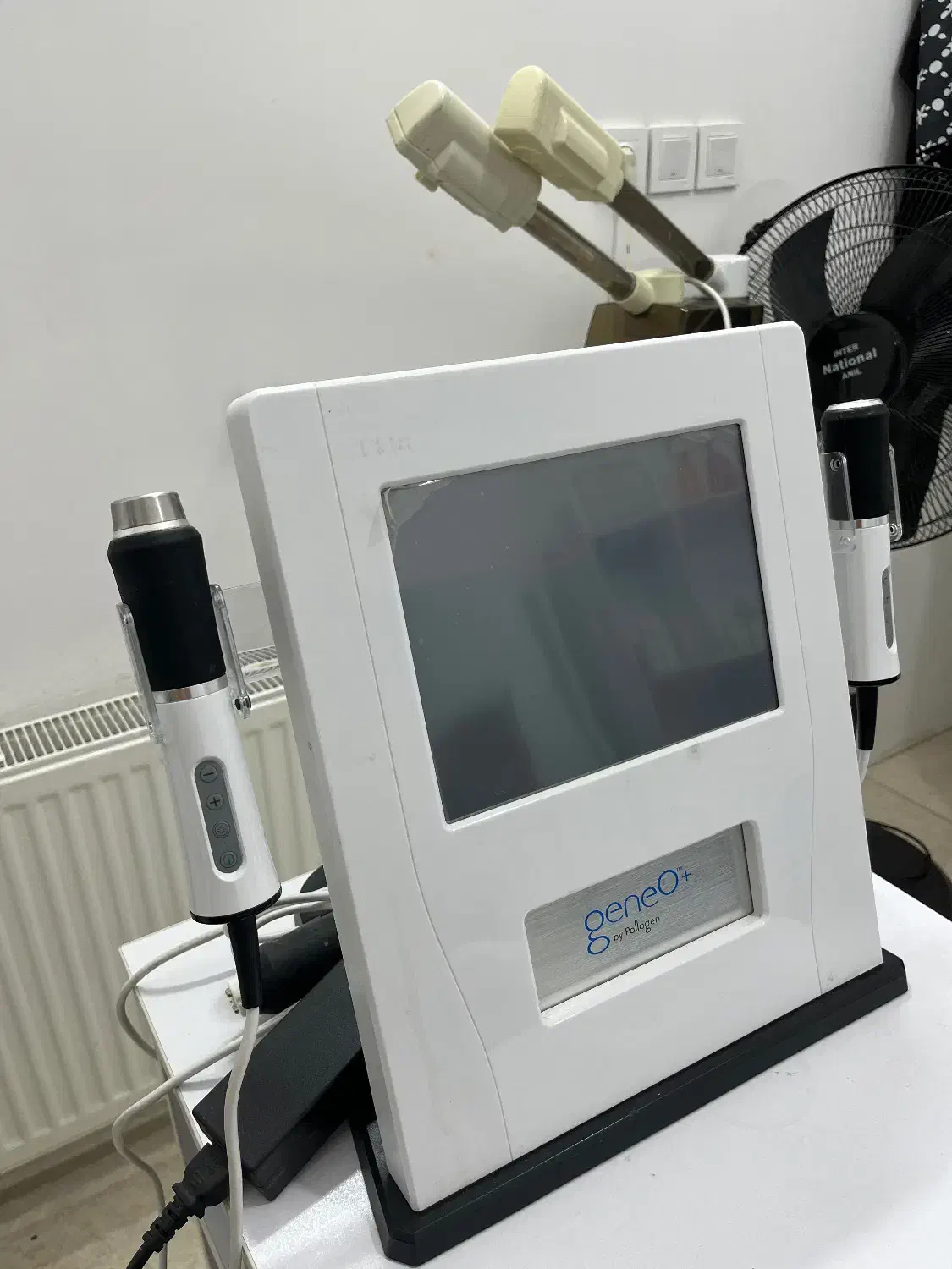 لوازم اتاق پوست|آرایشگاه و سالنهای زیبایی|گنبد کاووس, |دیوار