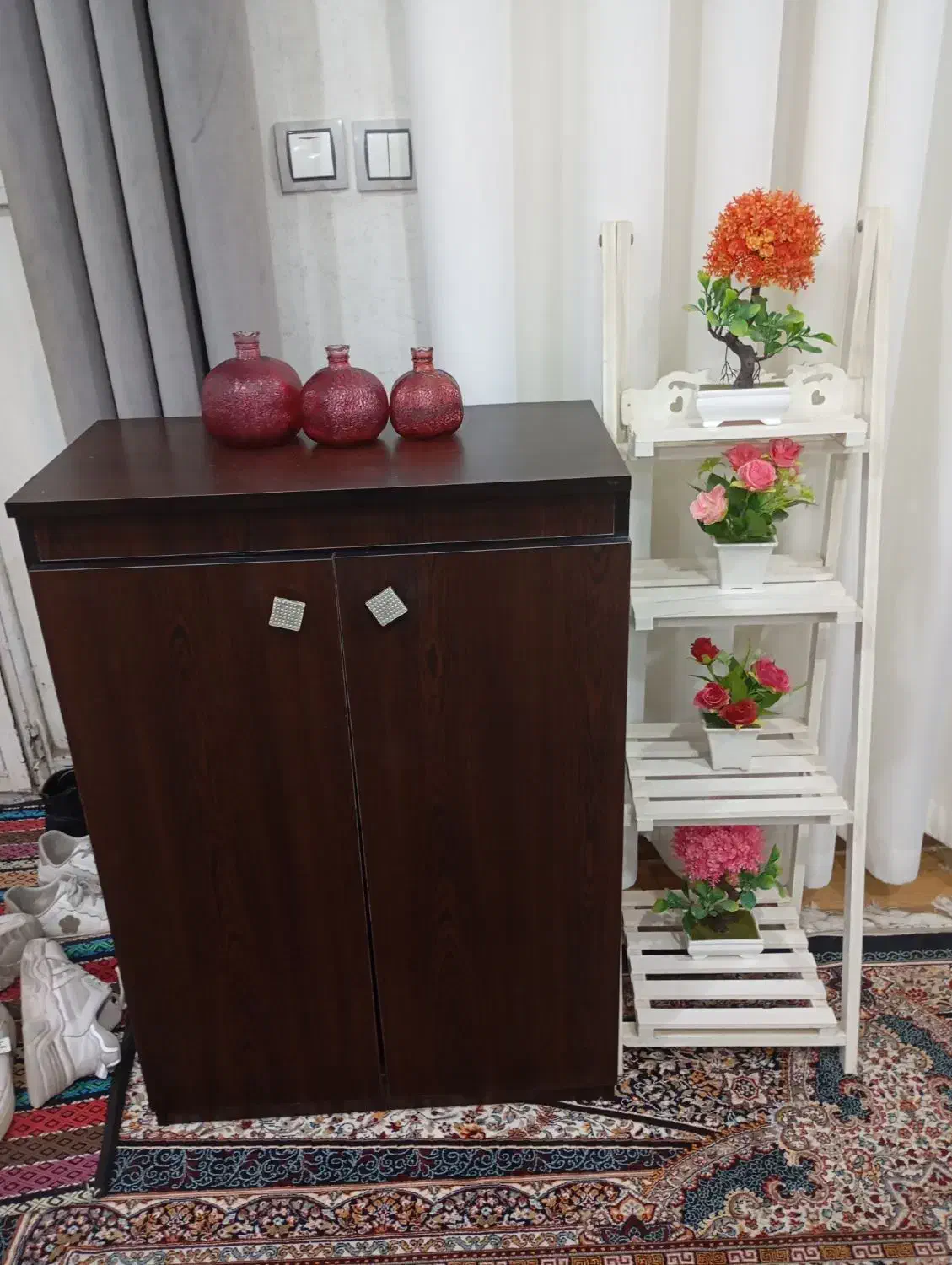 جاکفشی بوفه استند گل|حراج|جیرفت, |دیوار