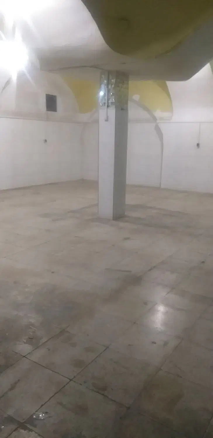 رهن و اجاره انبار ۱۷۰ متری|اجارهٔ مغازه و غرفه|تهران, سیروس|دیوار