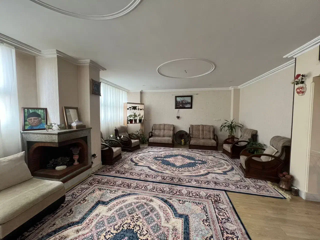 فروش آپارتمان۱۱۰متری پلاک سوم خیابان گلزارشمالی|فروش آپارتمان|اصفهان, گلزار|دیوار