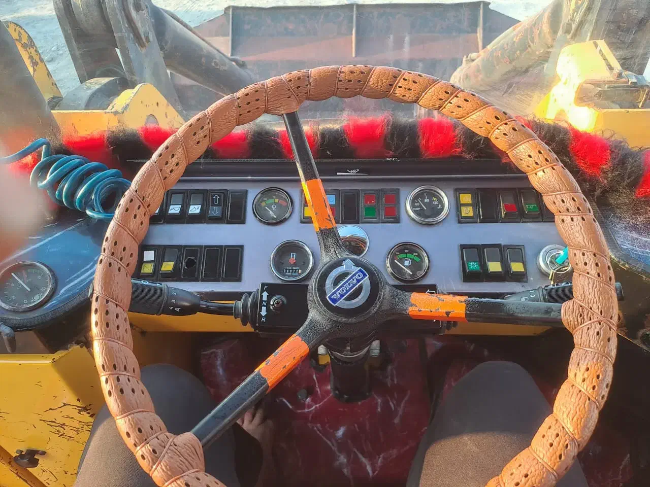 لودر 44oo ولوو استثنایی غیوری|خودرو سنگین|تهران, آجودانیه|دیوار