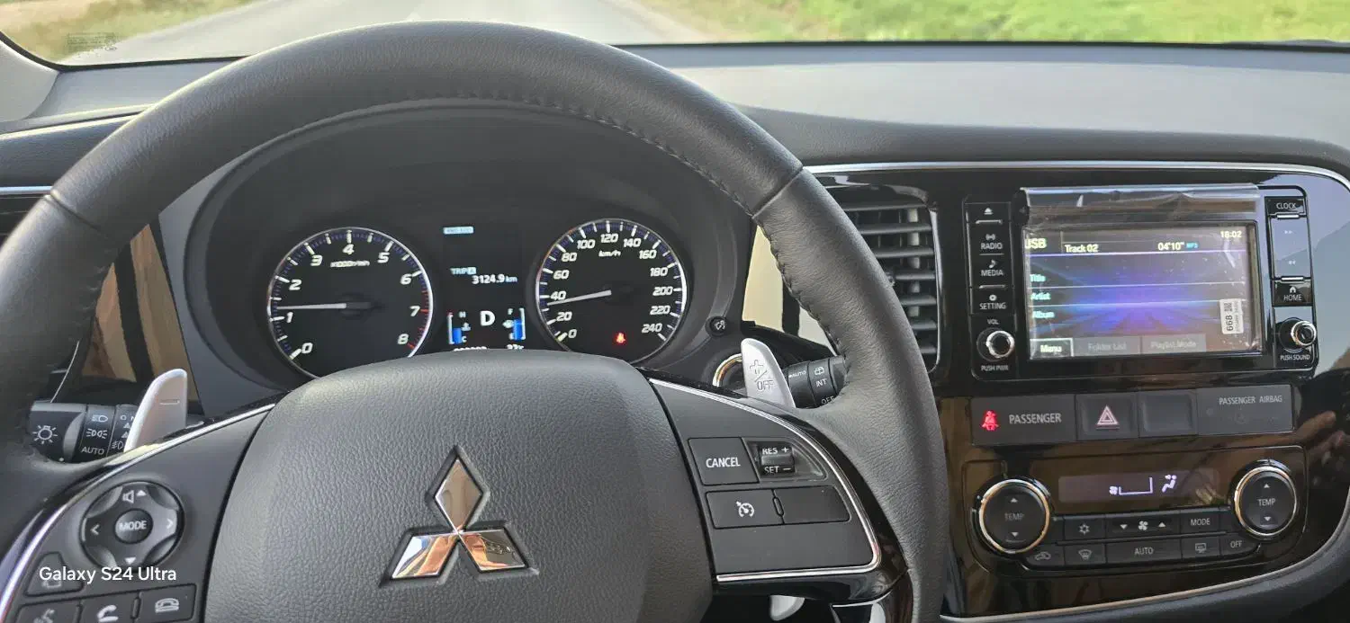 میستوبشی اتولندر|خودرو سواری و وانت|اصفهان, بهارستان|دیوار