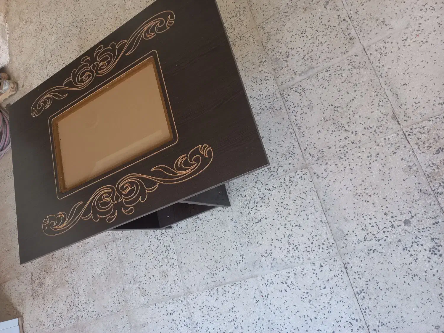 میز عسلی کاملا سالم قیمت 600ت|مبلمان خانگی و میز عسلی|خلخال, |دیوار