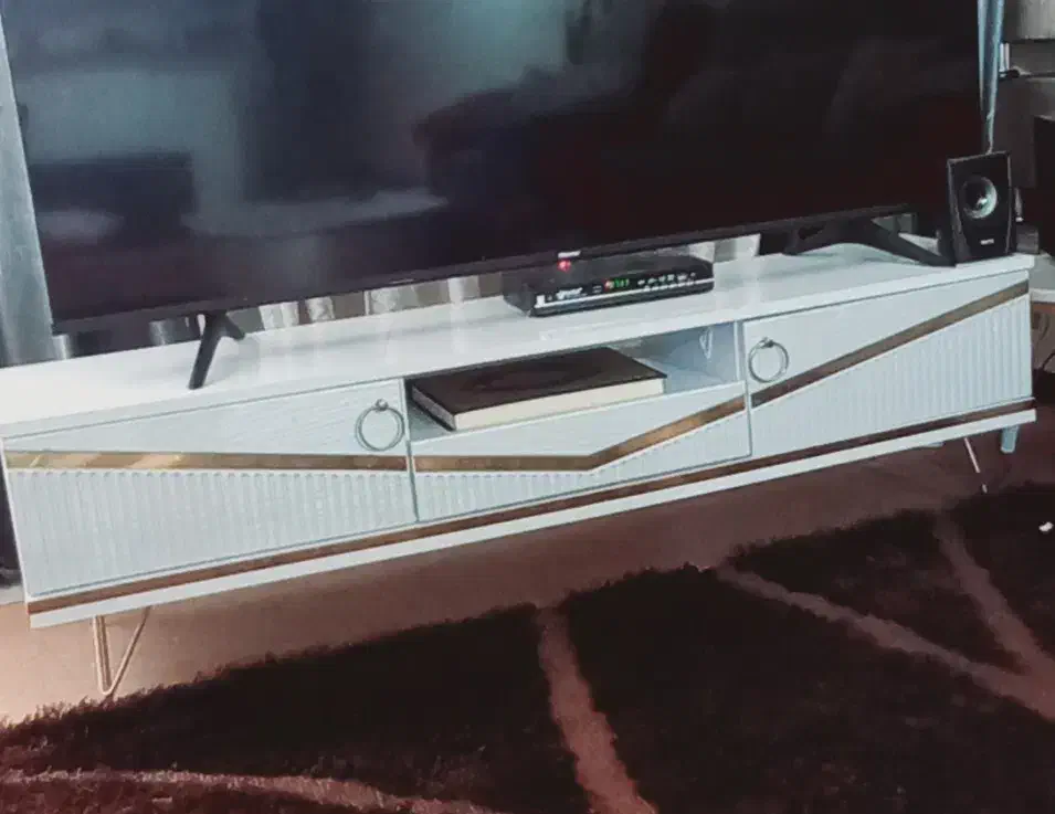 میز تلویزیون|میز تلویزیون|اهواز, فرهنگ شهر|دیوار