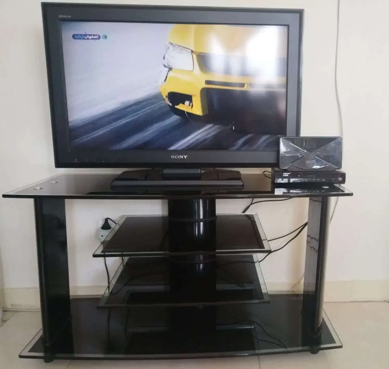 تلویزیون سونی 32 اینچ براویا اصل|تلویزیون و پروژکتور|تهران, شهرک آزادی|دیوار