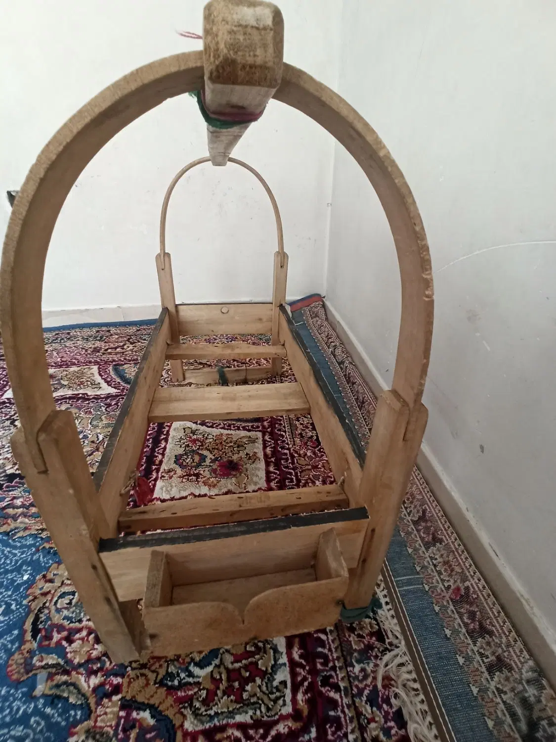 تهته|تخت و صندلی بچه|یاسوج, |دیوار