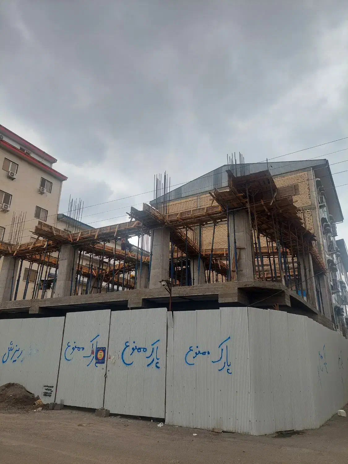 پیش فروش ۱۱۰ متر/دو خواب/معلم شهرداری منطقه ۱|پیشفروش املاک|رشت, معلم|دیوار