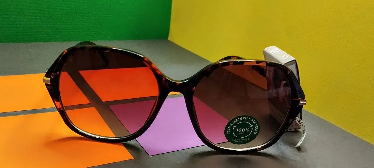 تعدادی عینک نو به قیمت خرید به فروش میرسد|زیورآلات و اکسسوری|پرند, فاز ۵|دیوار