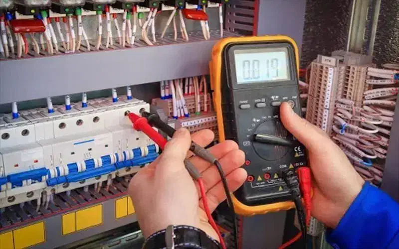 لاین نوری نورپردازی برق ساختمان نصب دوربین دزدگیر|خدمات پیشه و مهارت|اراک, |دیوار