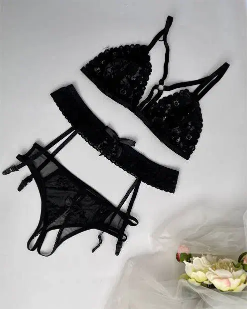 ست فانتزی زنانه|لباس|چالوس, |دیوار