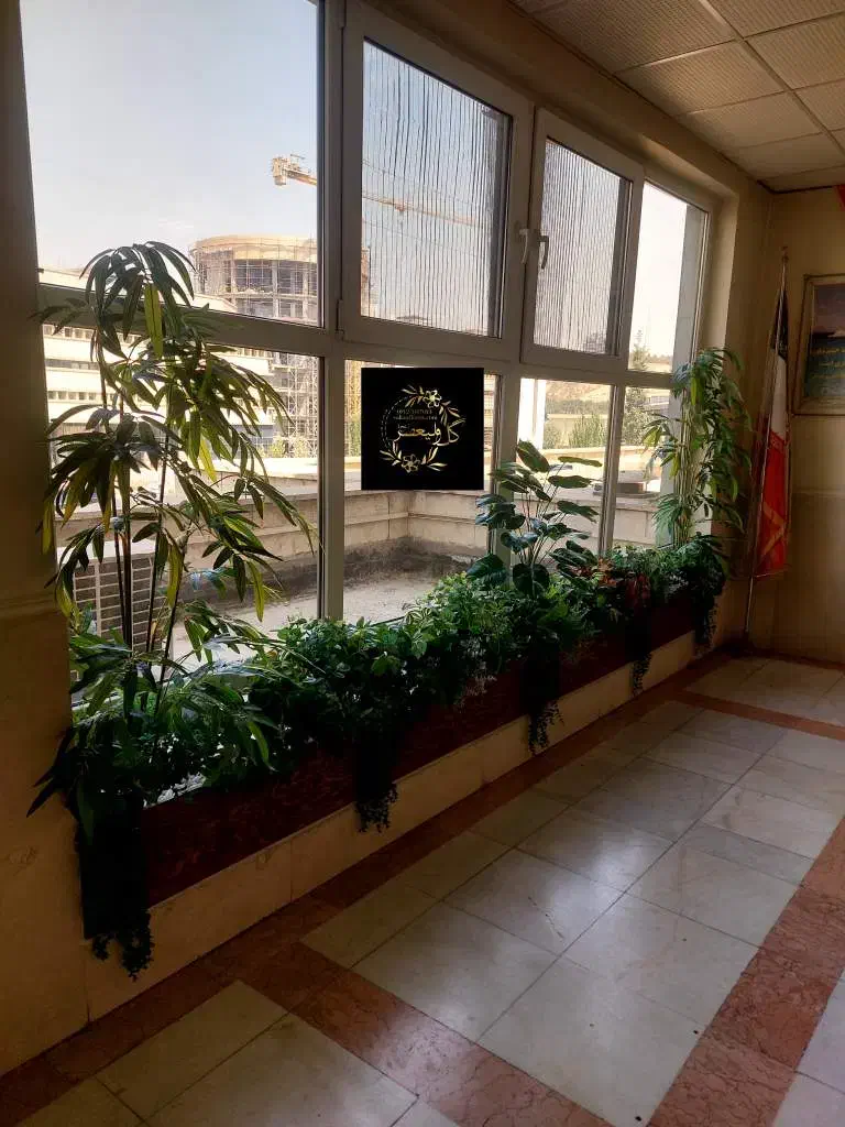 کاج مطبق*ایده برتر گل آرایی*برگ انجیری ابلق|گل مصنوعی|تهران, بازار|دیوار