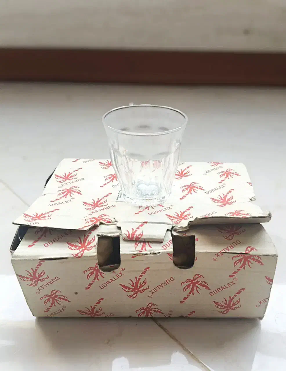 استکان فرانسوی|ظروف سرو و پذیرایی|سده (خراسان جنوبی), |دیوار