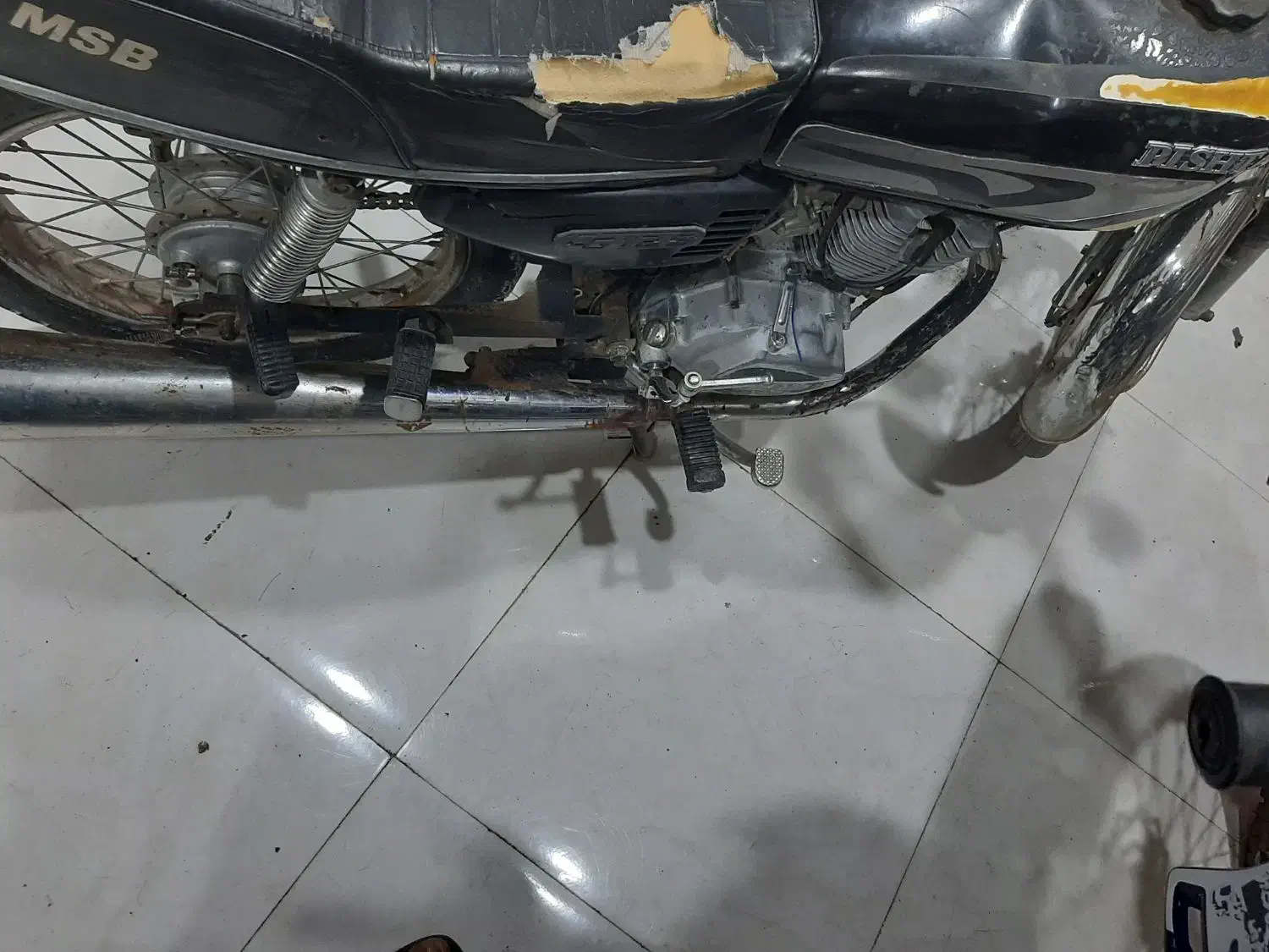 پیشتاز مدل ۸۳|موتورسیکلت|قائن, |دیوار