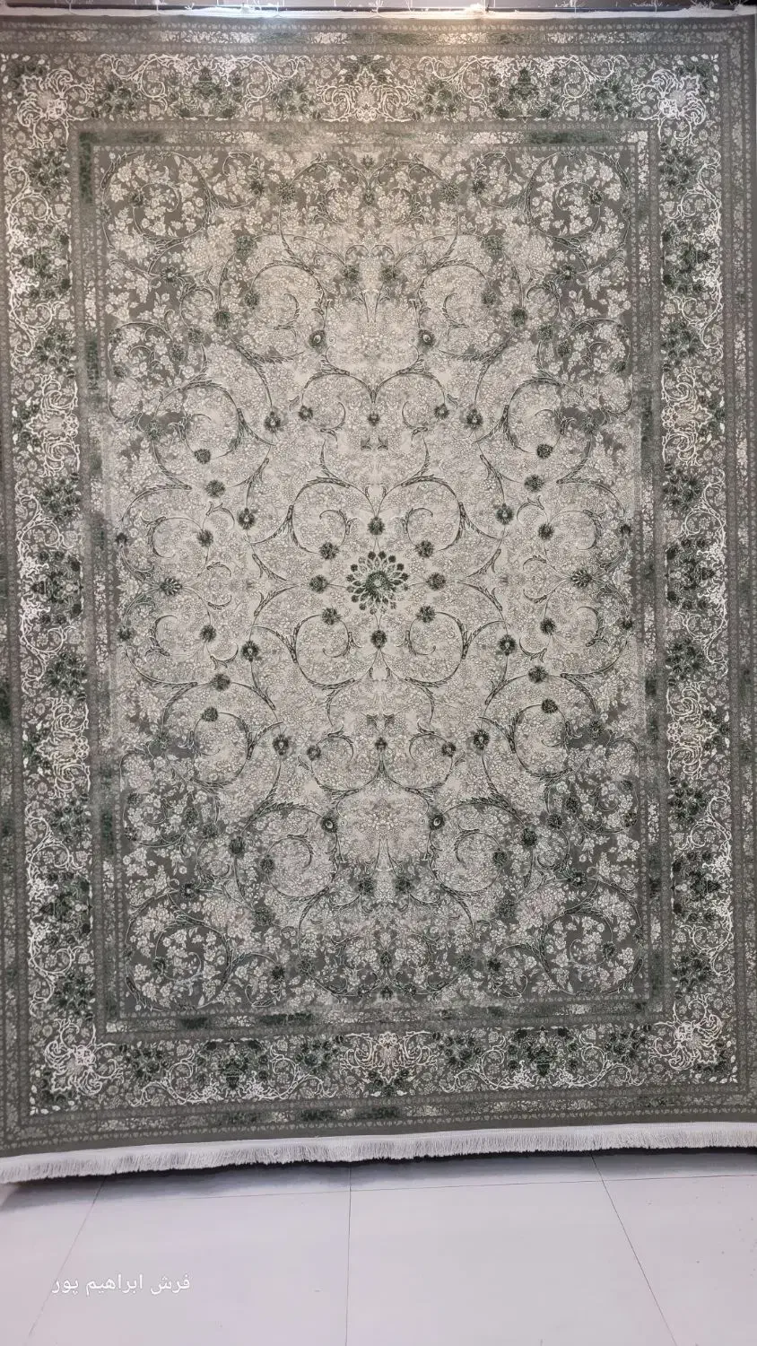جیر نقره ای|فرش|مشهد, حرم مطهر رضوی|دیوار