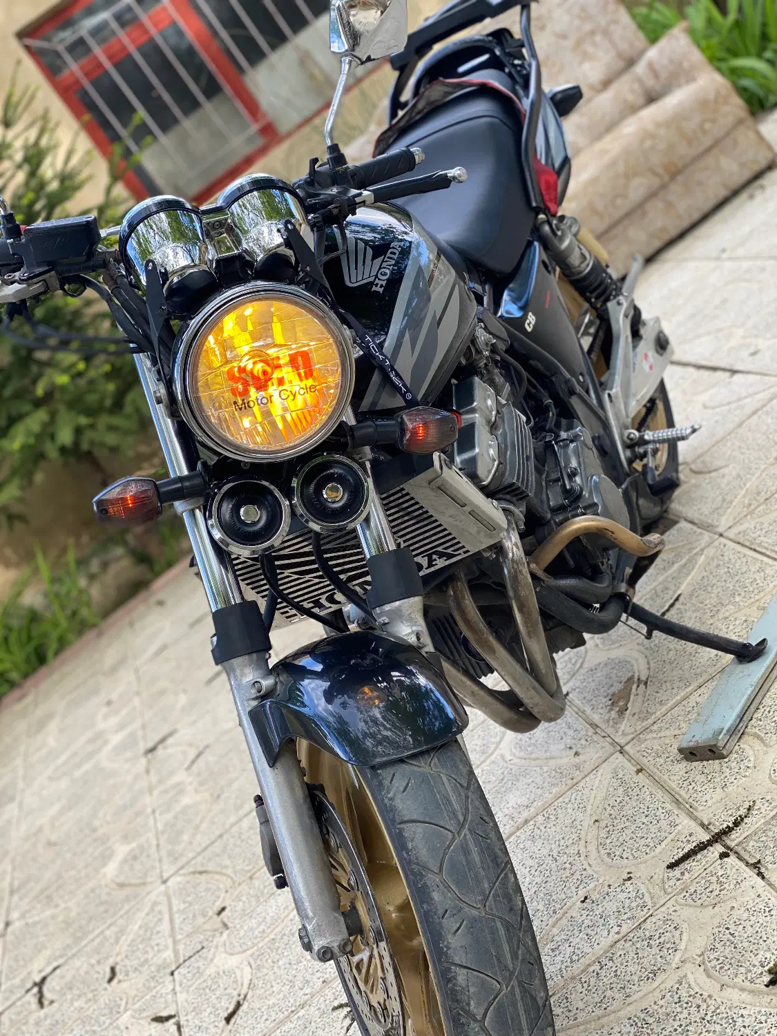 CB400|موتورسیکلت|تهران, هلال احمر|دیوار