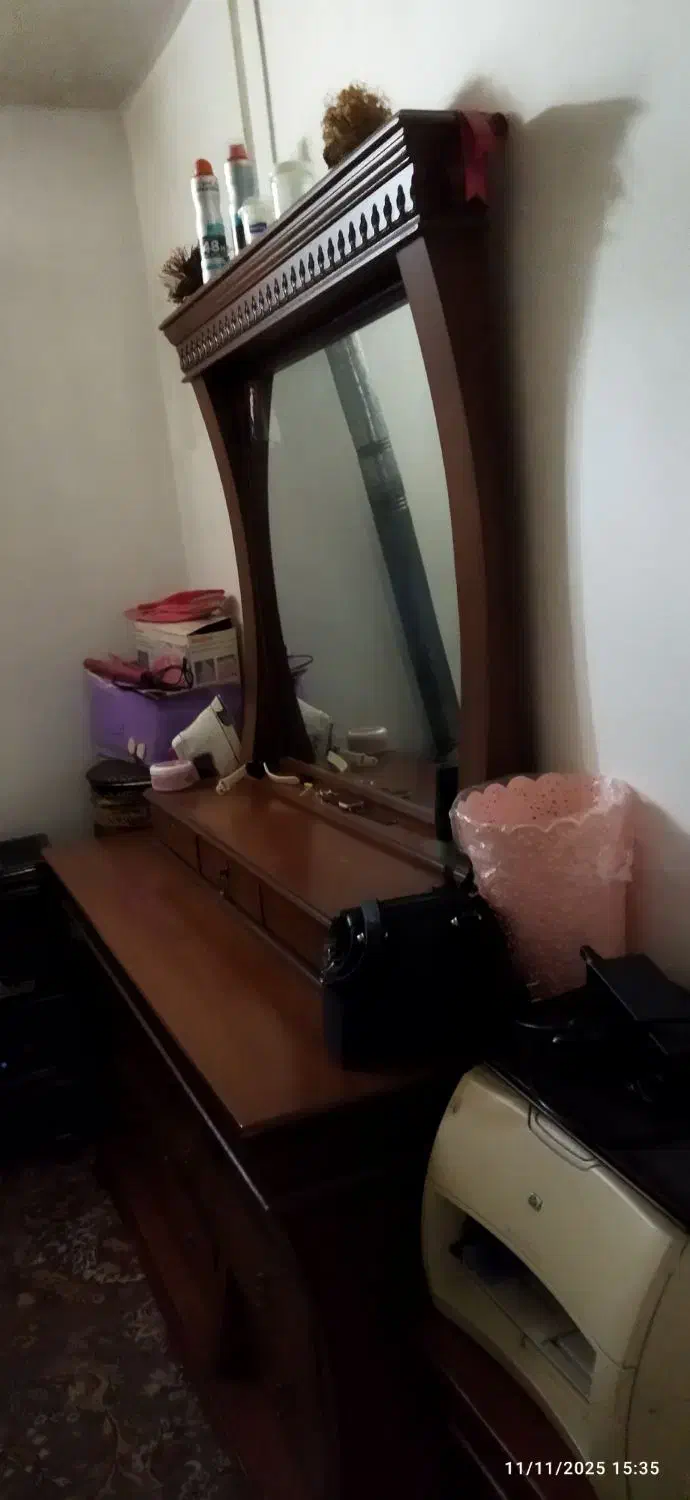 دراور و آیینه به همراه میز ارایش|جاکفشی، کمد، دراور|خمین, |دیوار