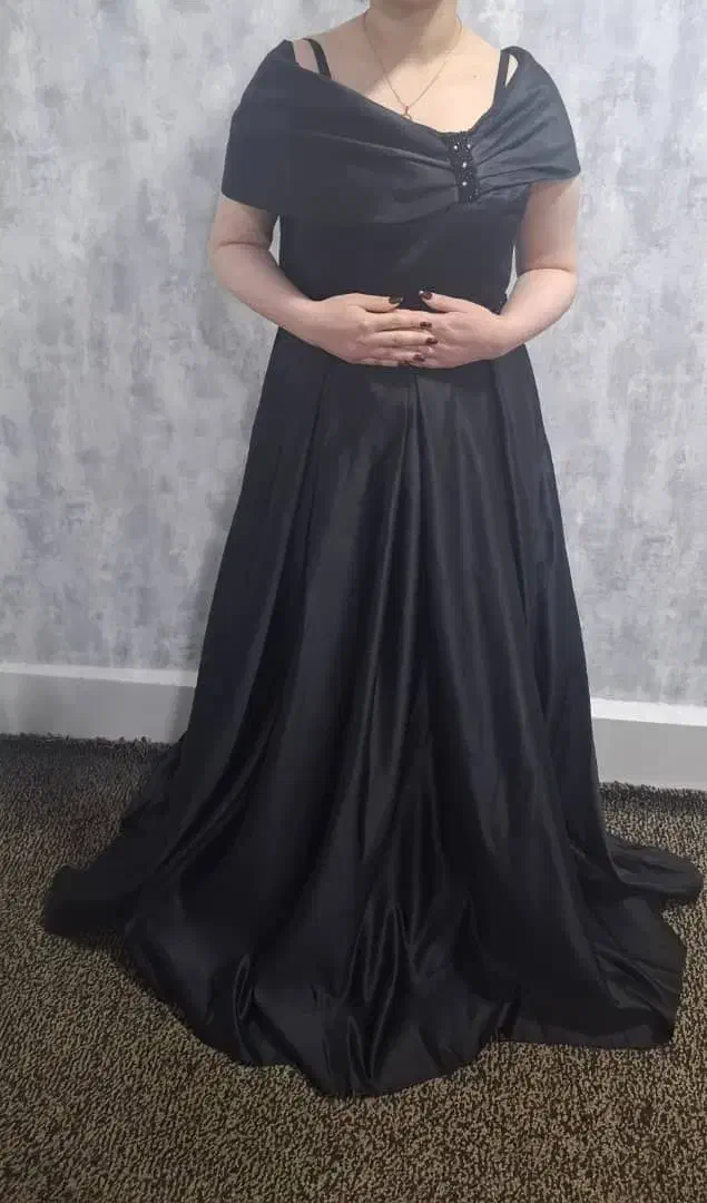 لباس مجلسی|لباس|آبادان, |دیوار