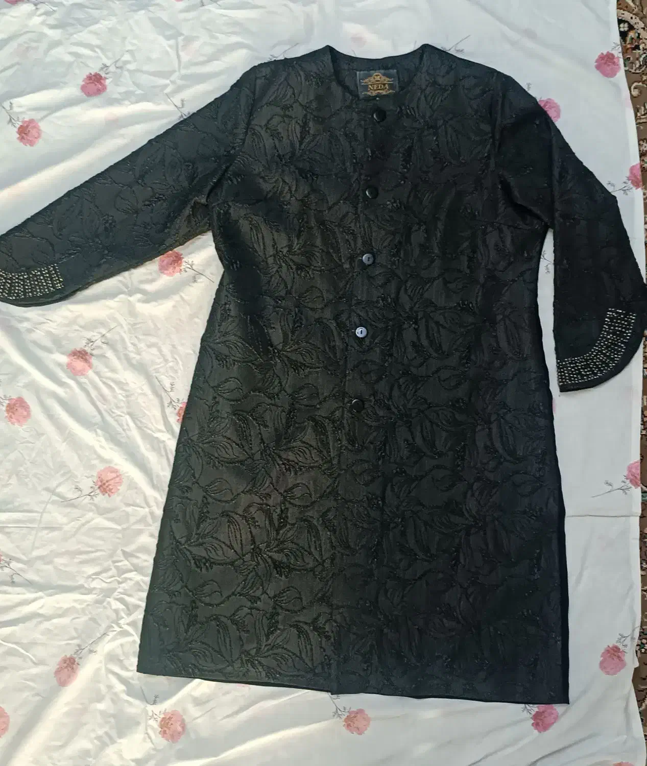 مانتو شیک و مجلسی کریشه مدلدار با تنخوری مناسب|لباس|میانه, |دیوار