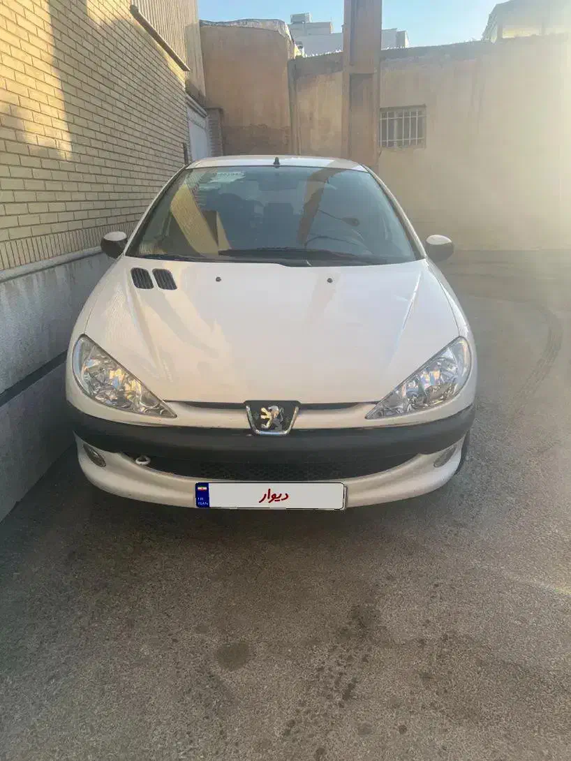 پژو ۲۰۶ تیپ ۵|خودرو سواری و وانت|شیراز, شهرک مفتح|دیوار