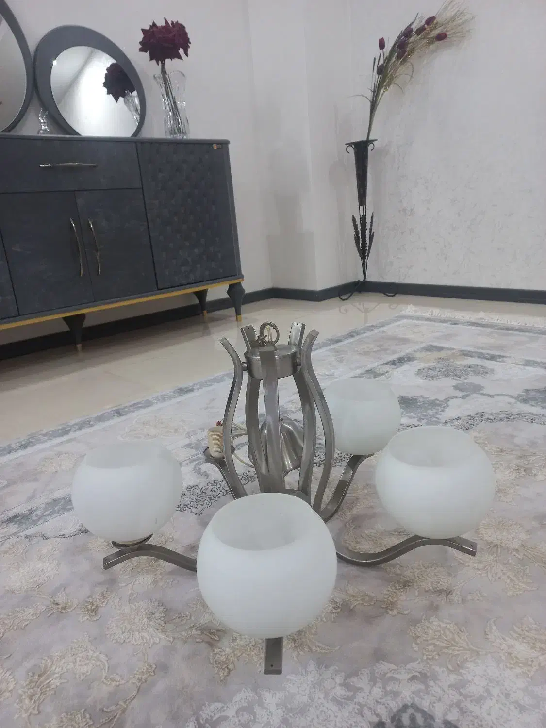 لوستر|لوستر و چراغ آویز|مشکین‌دشت, |دیوار