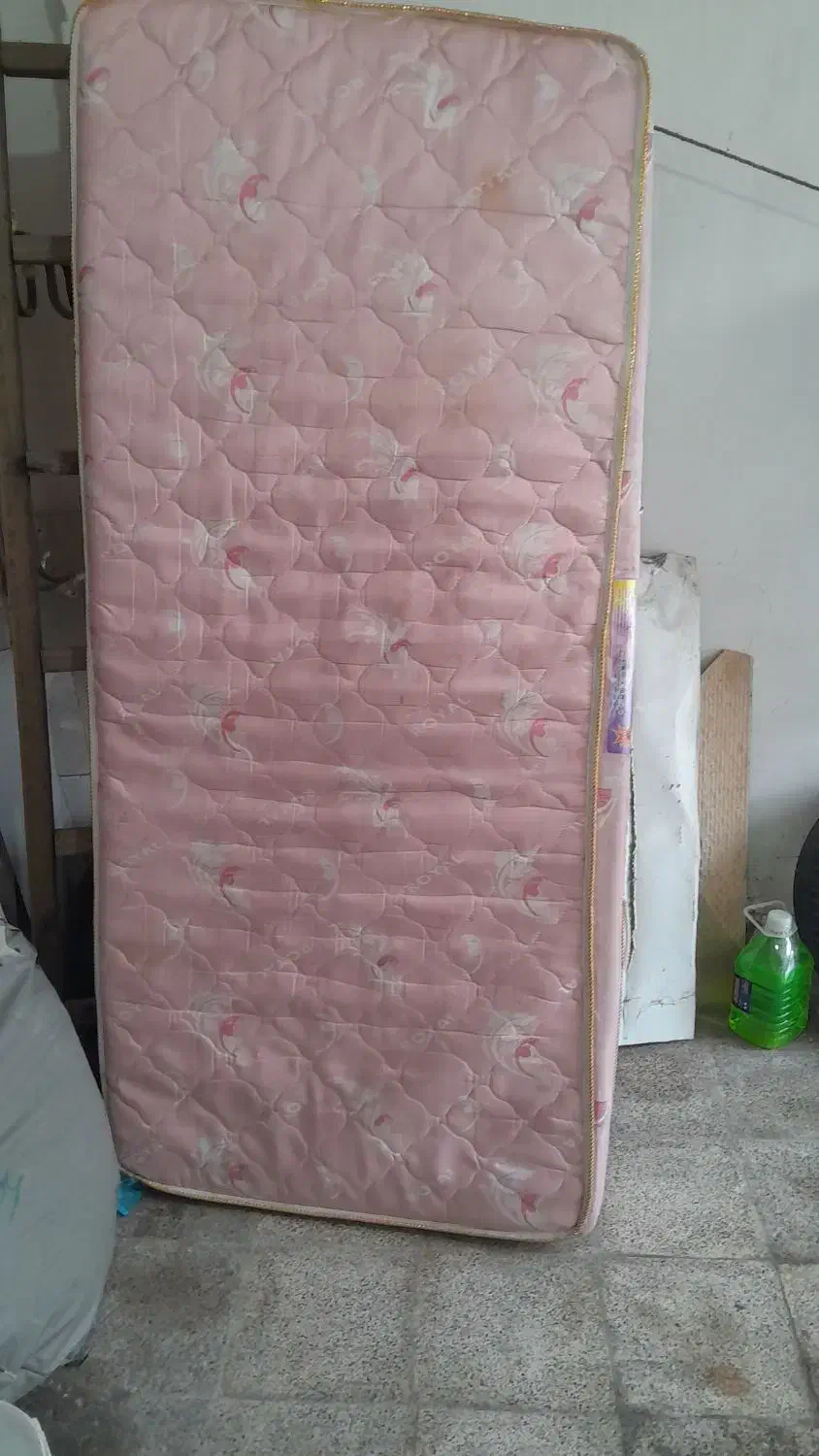 خوشخواب تکنفره|تشک تختخواب|لاهیجان, شهرک سلمان فارسی|دیوار