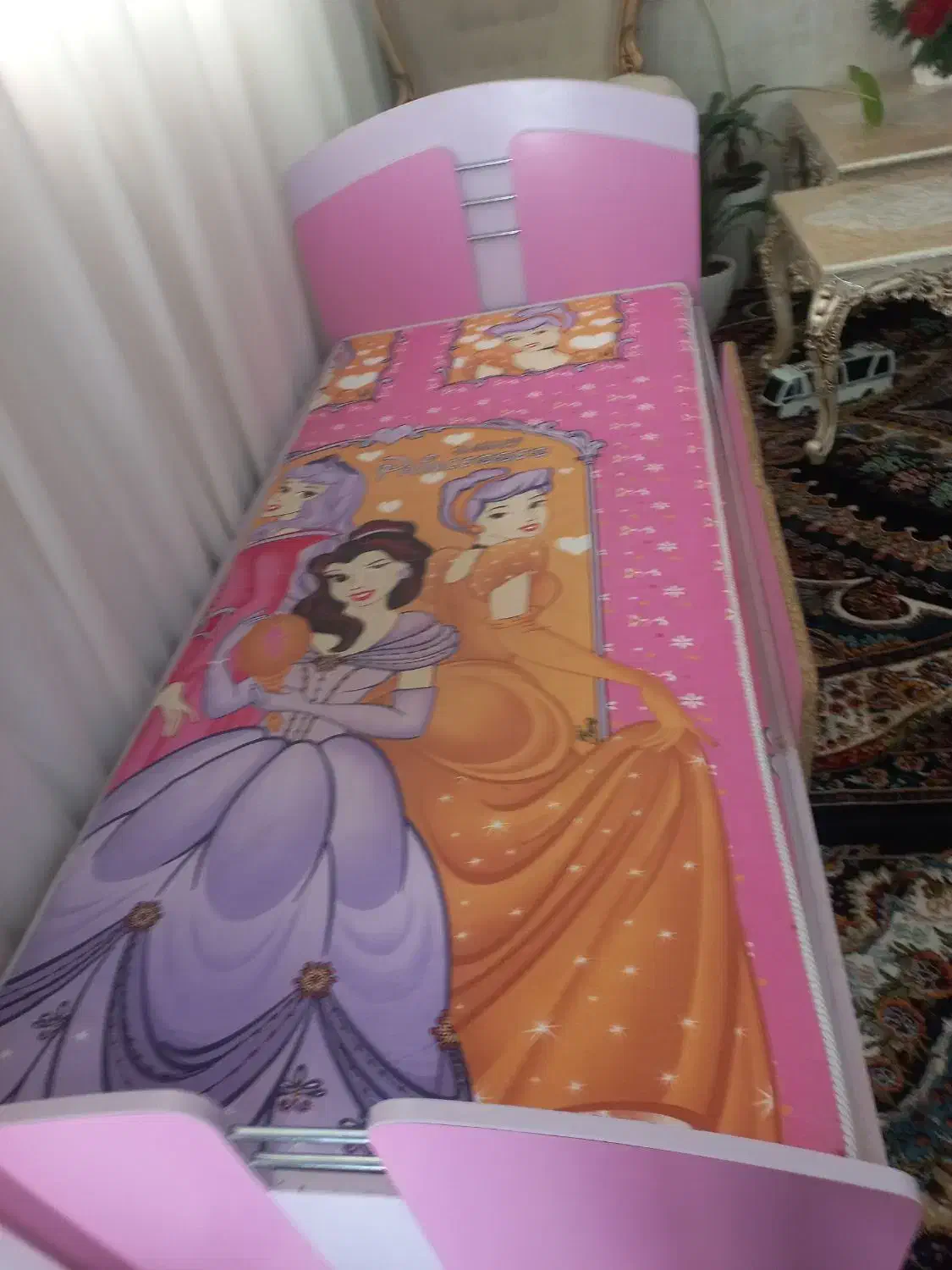 تخت یک نفره|تخت و سرویس خواب|تربتحیدریه, جانبازان|دیوار