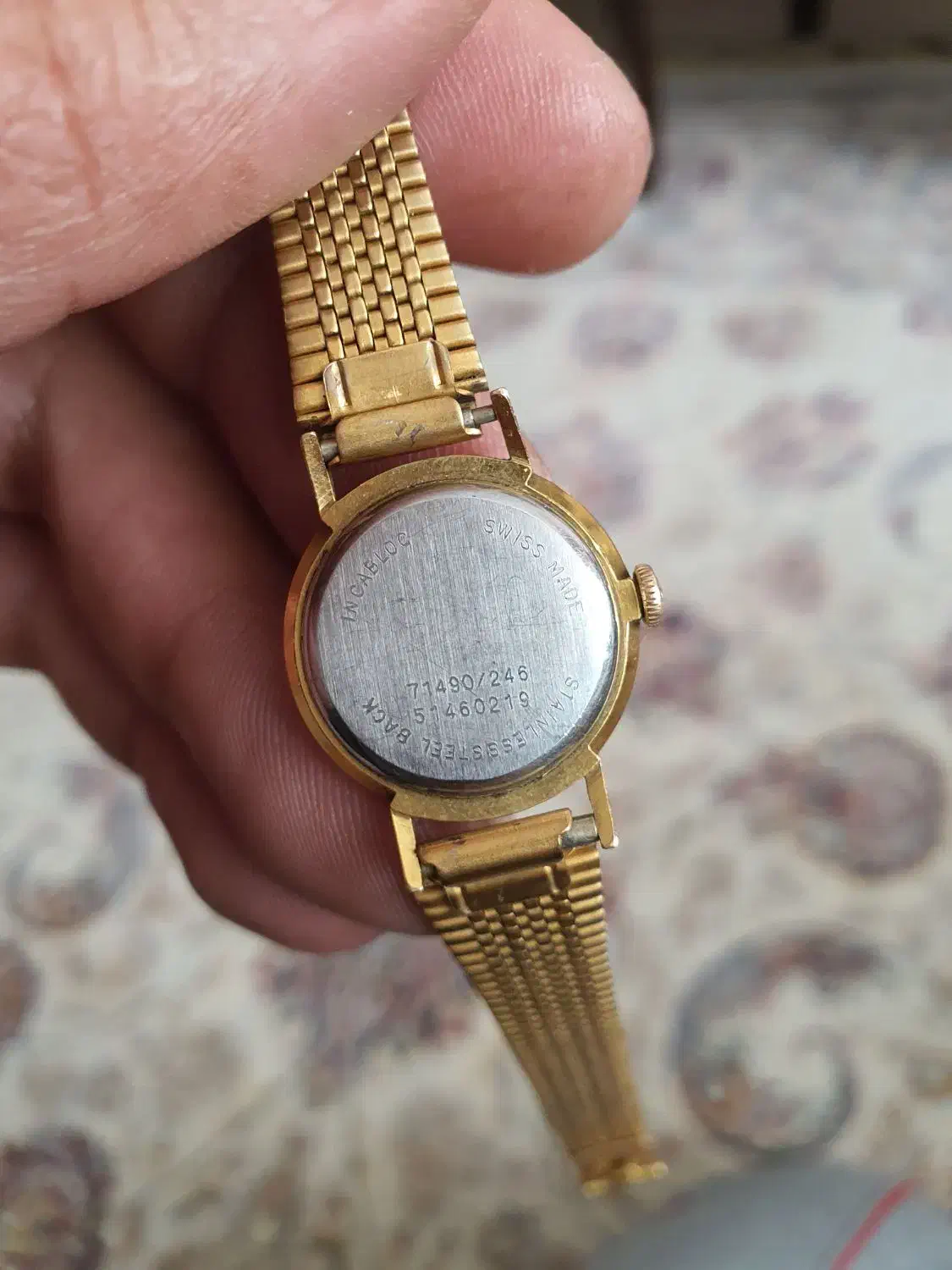 ساعت زنانه امگا کوکی نیم طلا ساخت سوییس 24 عیار|ساعت|اصفهان, باتون|دیوار