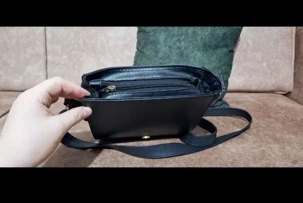 کیف دوشی|کیف، کفش، کمربند|اندیشه, اندیشه فاز ۳|دیوار