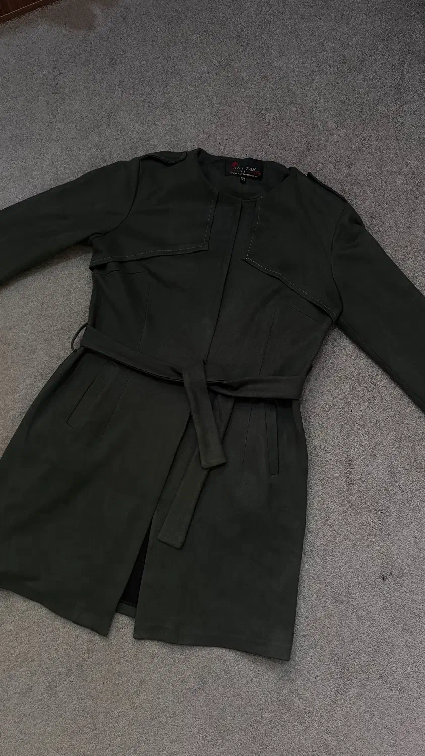 مانتو|لباس|میانه, |دیوار