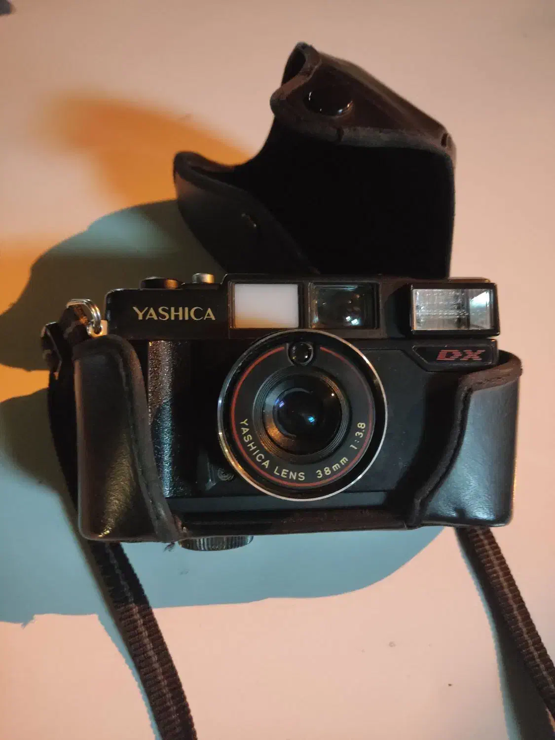 دوربین یاشیکا و کیف چرم|دوربین عکاسی و فیلمبرداری|تهران, جی|دیوار