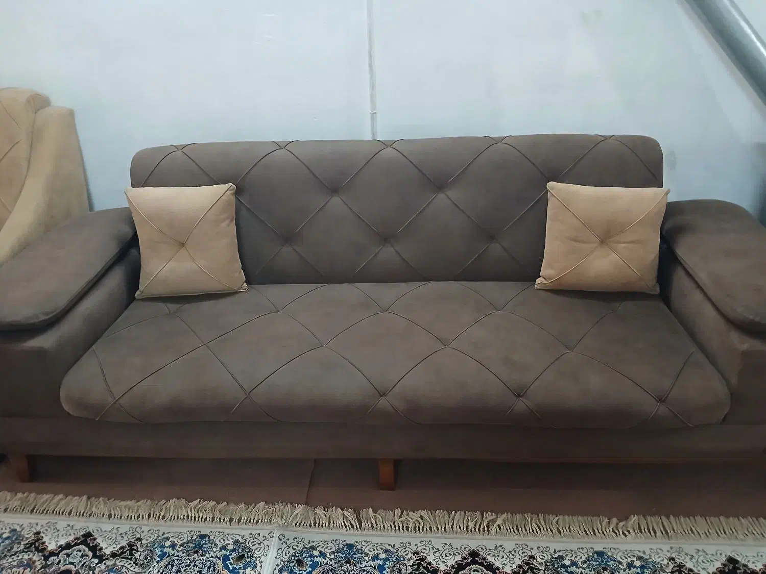 مبل هشت نفره چستر|مبلمان خانگی و میز عسلی|باقرشهر, |دیوار