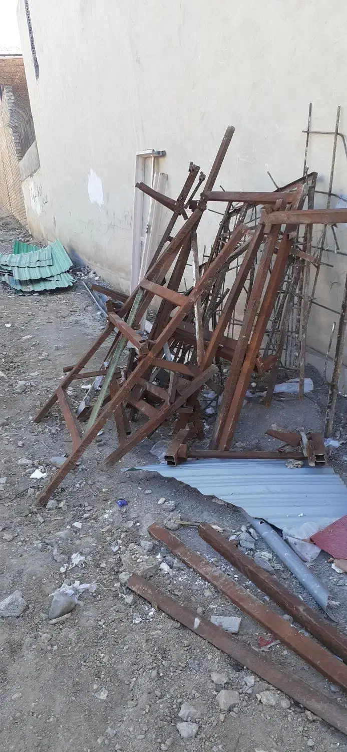 آهن|مصالح و تجهیزات ساختمان|قم, قلعه یزدیها|دیوار