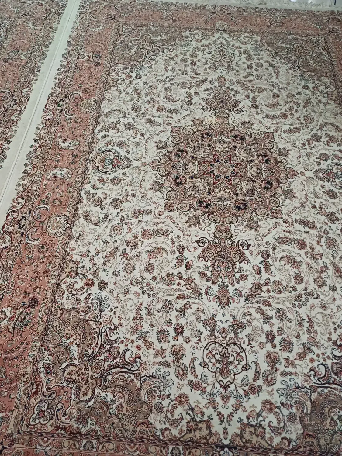 فرش زمرد مشهد|فرش|ری, شهید بهشتی|دیوار