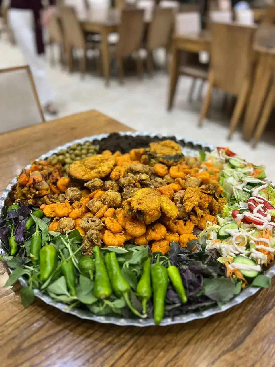 استخدام منقلدار و صبحانه زن حرفه ای|استخدام خدمات فروشگاه و رستوران|آبادان, |دیوار