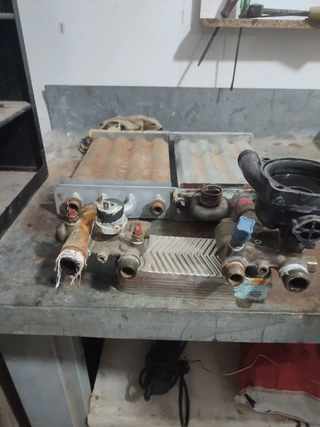 تعمیرات انواع پکیج و آبگرمکن های دیواری|خدمات پیشه و مهارت|سبزوار, پاسداران|دیوار