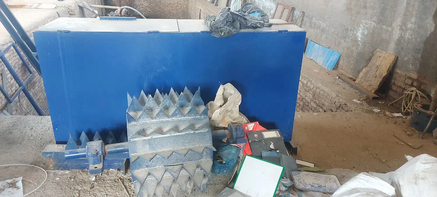 آسیاب (گالاندور) خمیر کاغذ پالمپر کاغذ|ماشینآلات صنعتی|تبریز, |دیوار