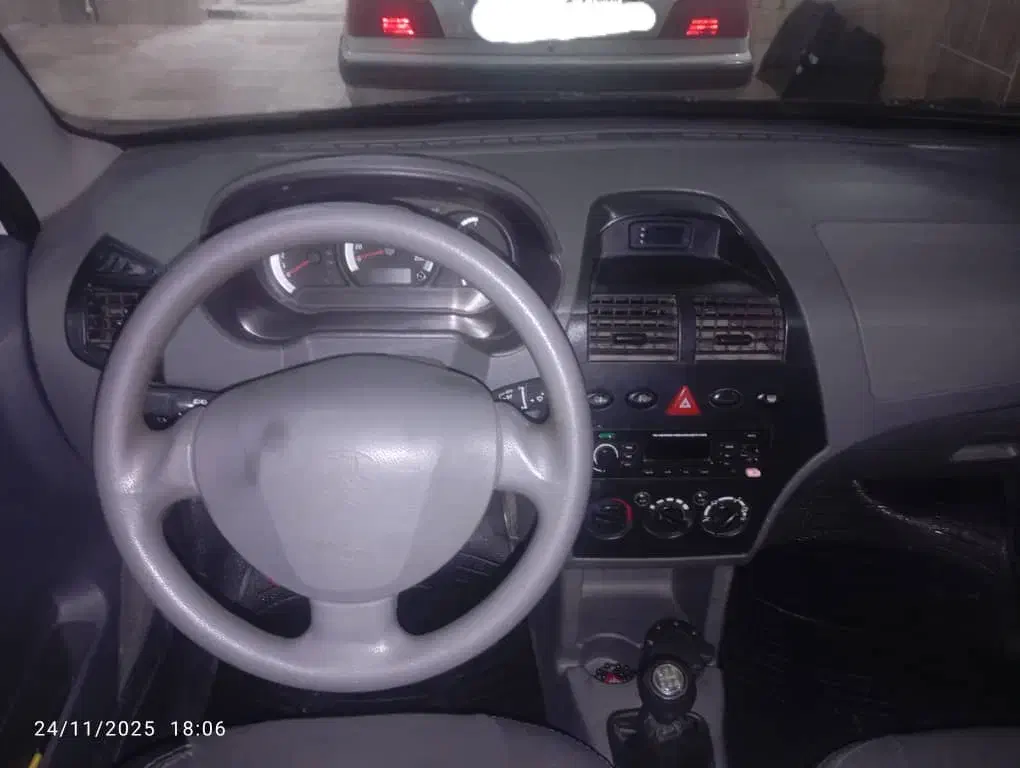 تیبا صندوق دار مدل اسفند ۹۷|خودرو سواری و وانت|زرندیه, |دیوار