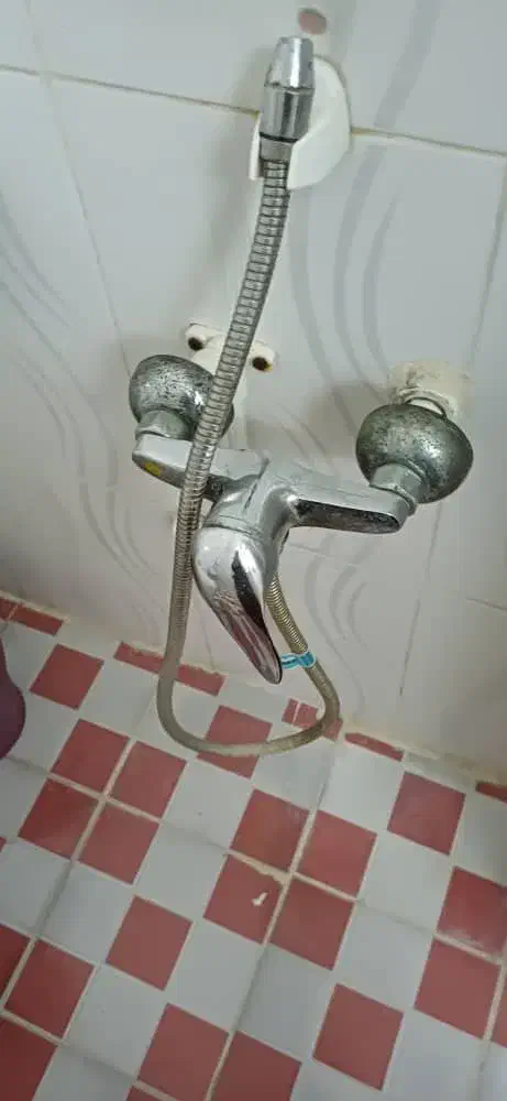 شیرمخلوط کن روشویی با تمام اتصالات و شلنگ|لوازم حمام|اهواز, کمپلو جنوبی|دیوار