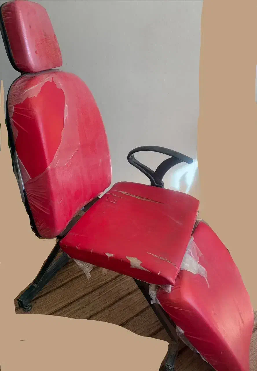 صندلی آرایشگاه|آرایشگاه و سالن‌های زیبایی|فردوس (خراسان), |دیوار