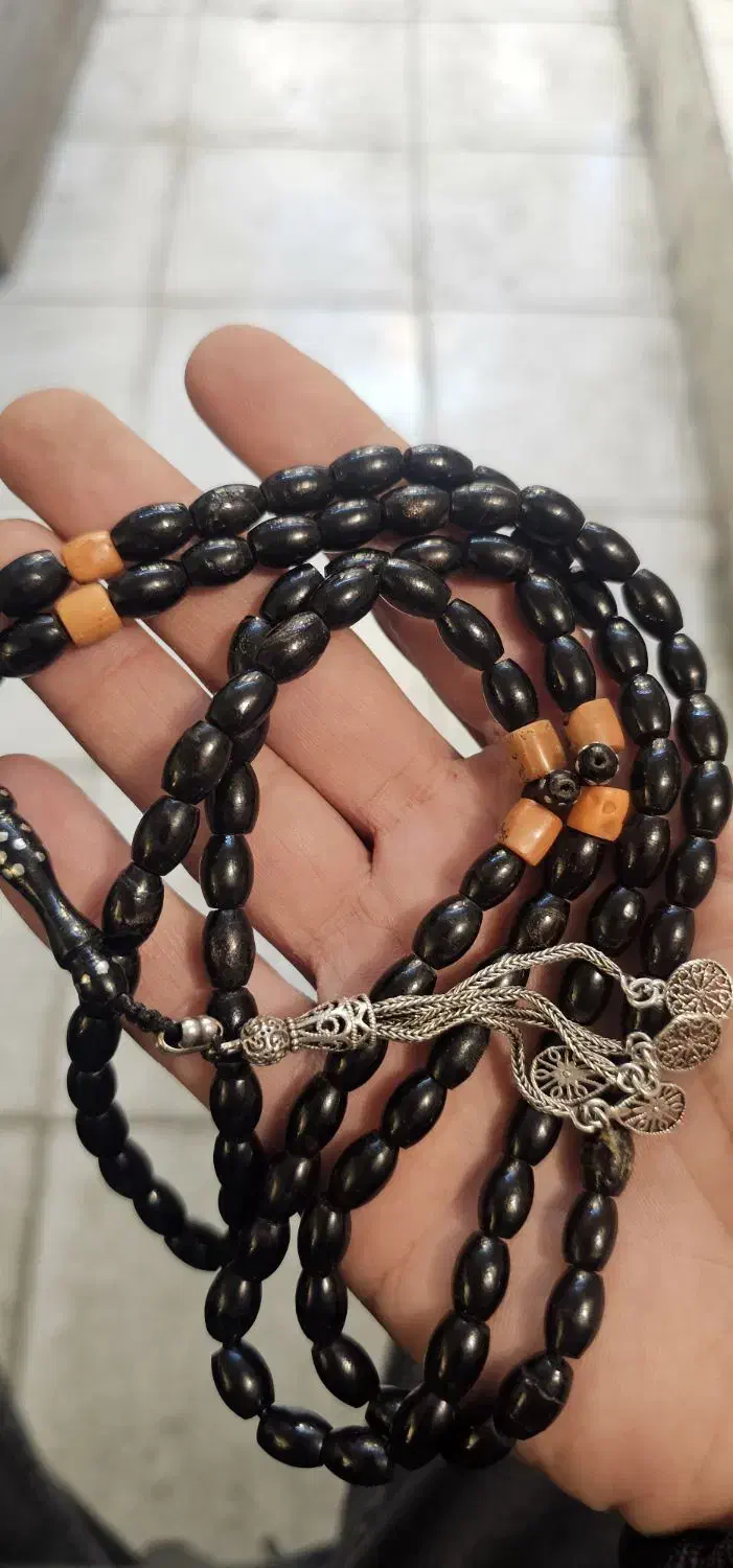 تسبیح یسر اصل|کلکسیون اشیاء عتیقه|اهواز, ۳۰ متری|دیوار