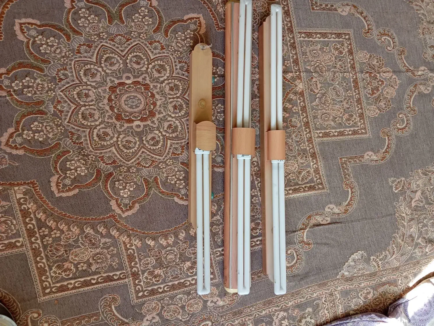 قاب مهتابی بالامپ کامل سالم|لامپ و چراغ|اصفهان, برازنده|دیوار