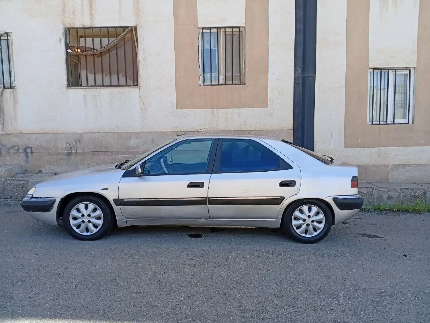 زانتیا2000cc|خودرو سواری و وانت|هشتگرد, شهرک فرهنگیان|دیوار