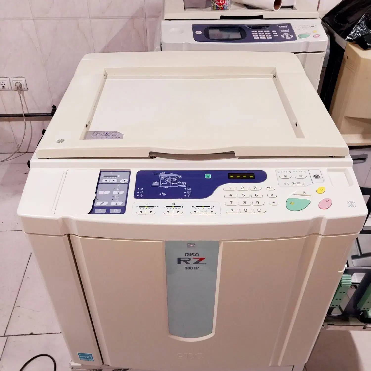 ریسوگراف مدل۳۰۰rzریسوگراف دستگاه ریسو ۳۰۰|پرینتر، اسکنر، کپی، فکس|تهران, آبشار تهران (دریاچه)|دیوار