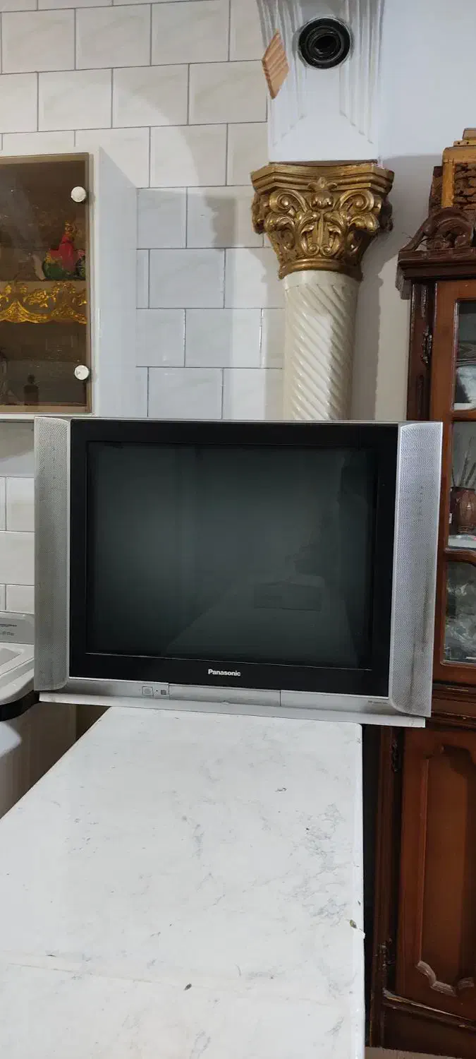 تلویزیون پاناسونیک به همراه دستگاه دیجیتال|تلویزیون و پروژکتور|نجف‌آباد, ویلاشهر|دیوار