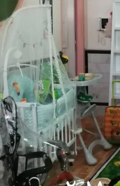 گهواره چوبی|اسباب و اثاث بچه|اراک, |دیوار