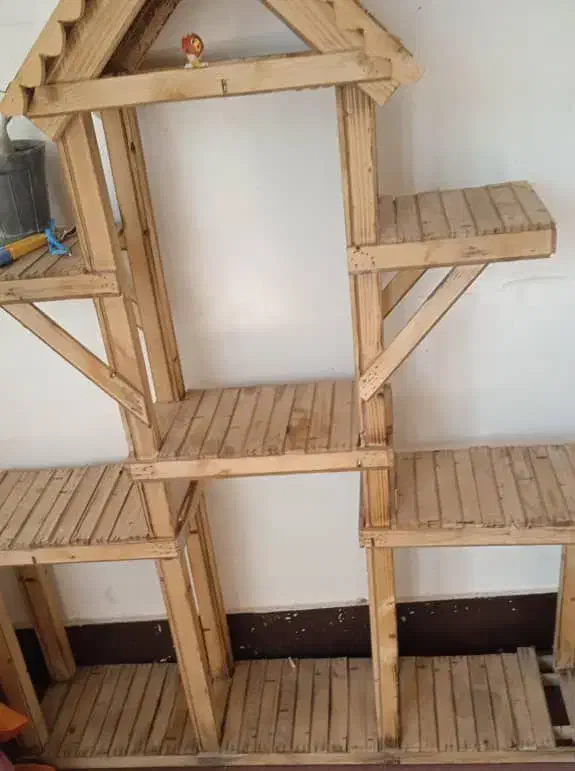 قفسه.شلف. چوبی زیبا.|کتابخانه، شلف، قفسههای دیواری|دوگنبدان, |دیوار