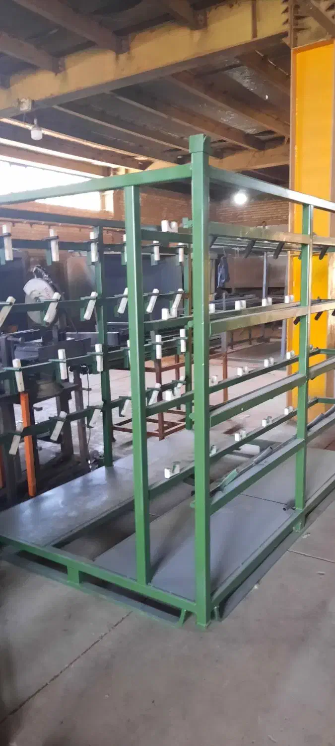 استخدام کارگر (جوشکار co2 رنگ کار پرس وبرشکار)|استخدام صنعتی، فنی، مهندسی|اشتهارد, |دیوار