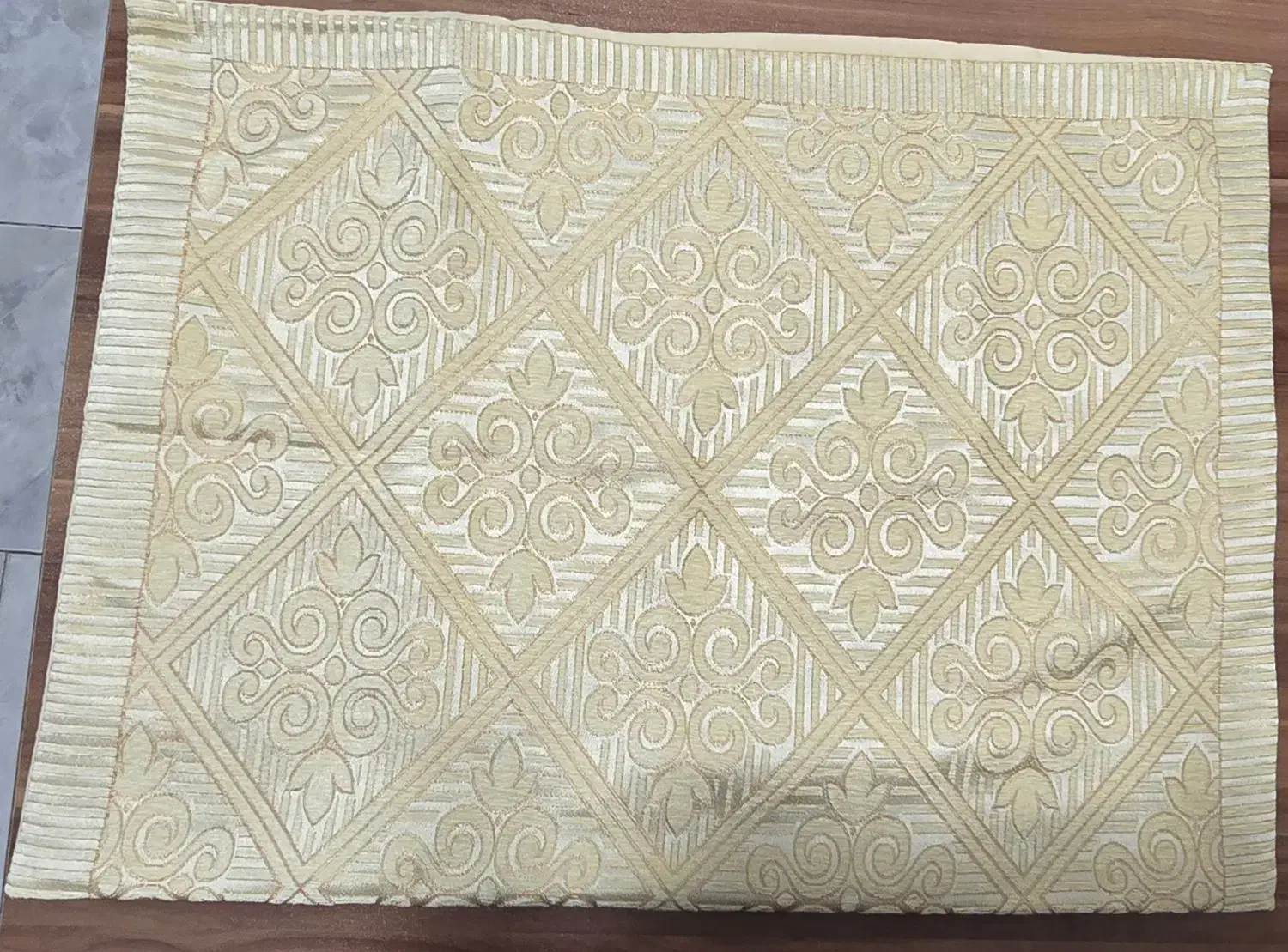 روبالشی مخمل|رختخواب، بالش، پتو|تبریز, |دیوار