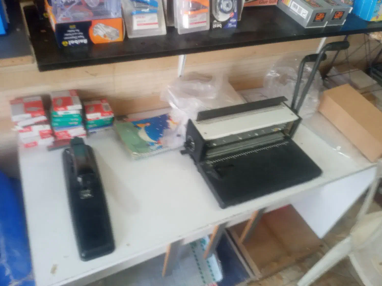 لوازم تحیر|لوازم التحریر|پرند, فاز ۵|دیوار